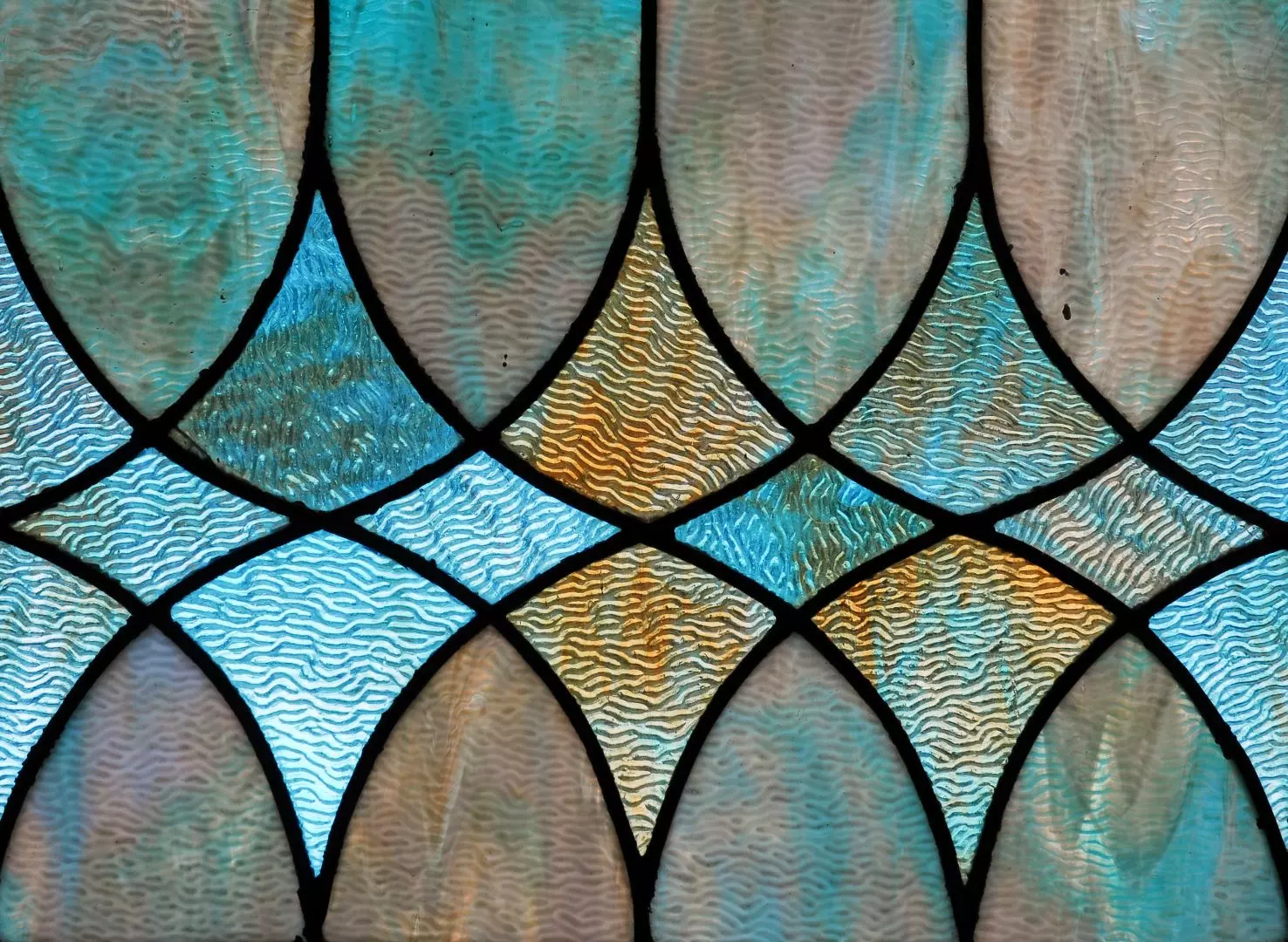 How Glass Design Can Elevate A Room | Brilliant Cut Glass Bolton, Manchester, And Lancashire